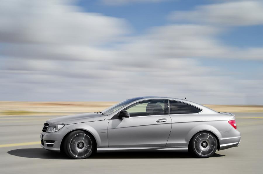  Mercedes-Benz C250 Coupe Sport 2012 года  (фото 8 из 10)